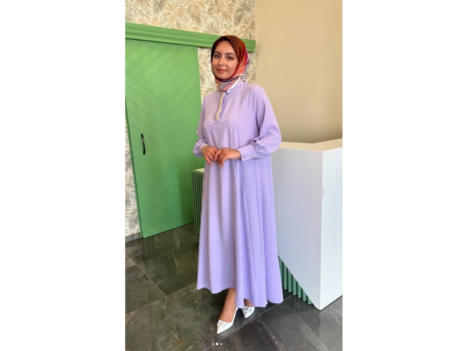 SELVİ ÇETİN YAKASI TAŞLI ELBİSE